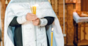 Crăciun 2025: Tradițiile și sărbătorile din ajunul nașterii lui Hristos. Recomandările preotului.