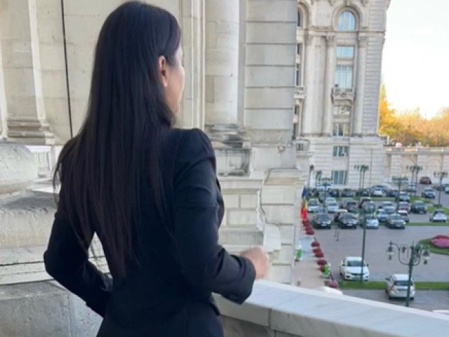 Apariție neobișnuită: Elena Băsescu, greu de recunoscut la șase luni după concediere! Ce activitate are în prezent?
