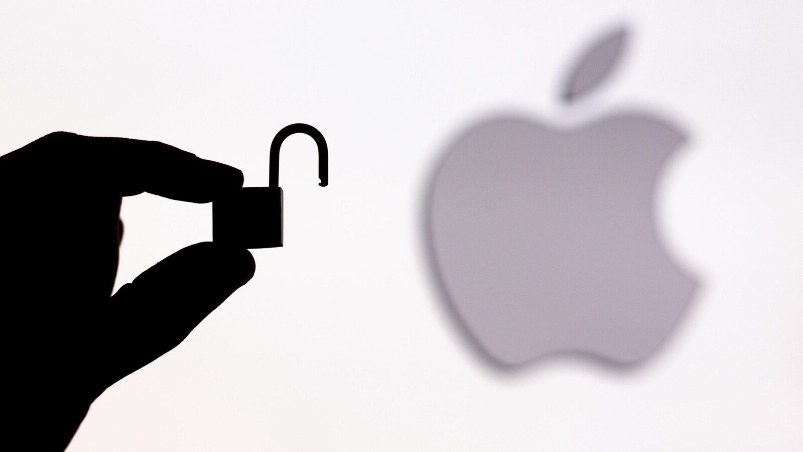 [ad_1] La mijlocul lunii decembrie 2025, Apple a intervenit prompt pentru a remedia vulnerabilități de securitate critice identificate în motorul WebKit, utilizat de majoritatea platformelor sale majore