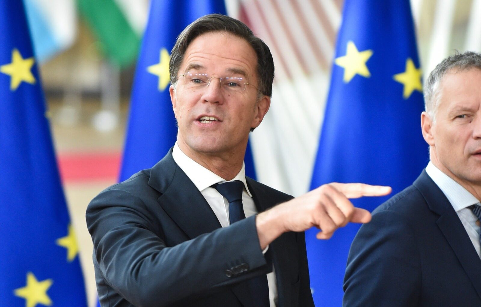 Liderul NATO respinge idea separării apărării europene de cea a SUA, dar subliniază necesitatea ca Europa să preia o responsabilitate mai mare pentru propria securitate