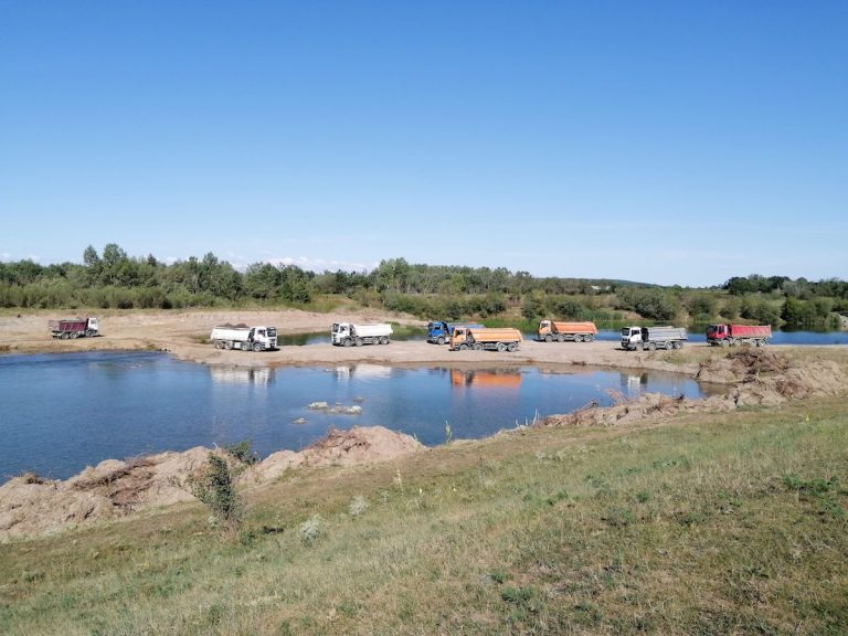 Expert al Agenției pentru Protecția Mediului Vrancea: Exploatările de agregate din zona Siret contribuie la agravarea secetei și afectează ecosistemeleea noastră”