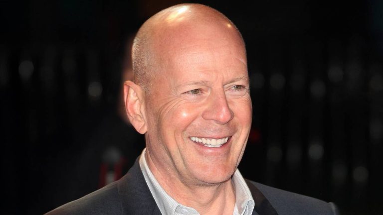 Unul dintre ultimele filme ale lui Bruce Willis a pătruns discret în topurile de streaming.