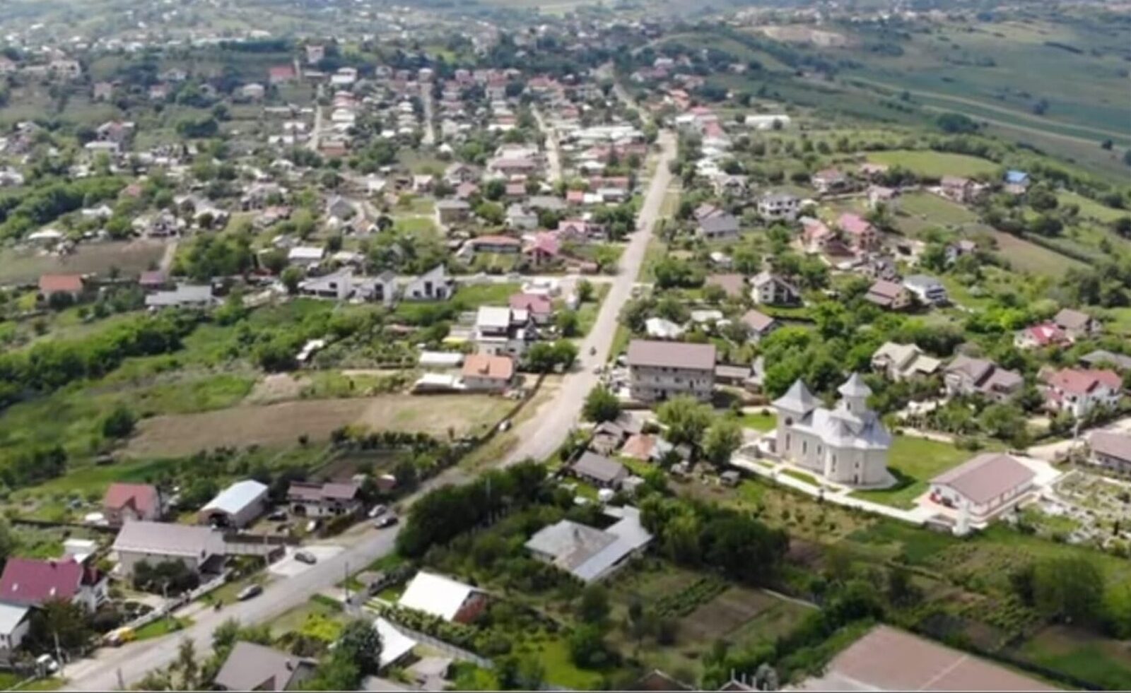 Lupta unui grup de locatari din comuna Rediu pentru anularea unei autorizații edilitare ilegale dă semne de a se apropia de final după mai mult de jumătate de decade