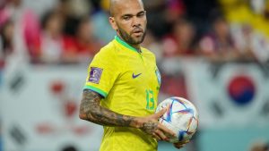 Dani Alves nu se limitează la a fi un simplu vorbitor! Achiziționează un club în Portugalia și va juca la 42 de ani.