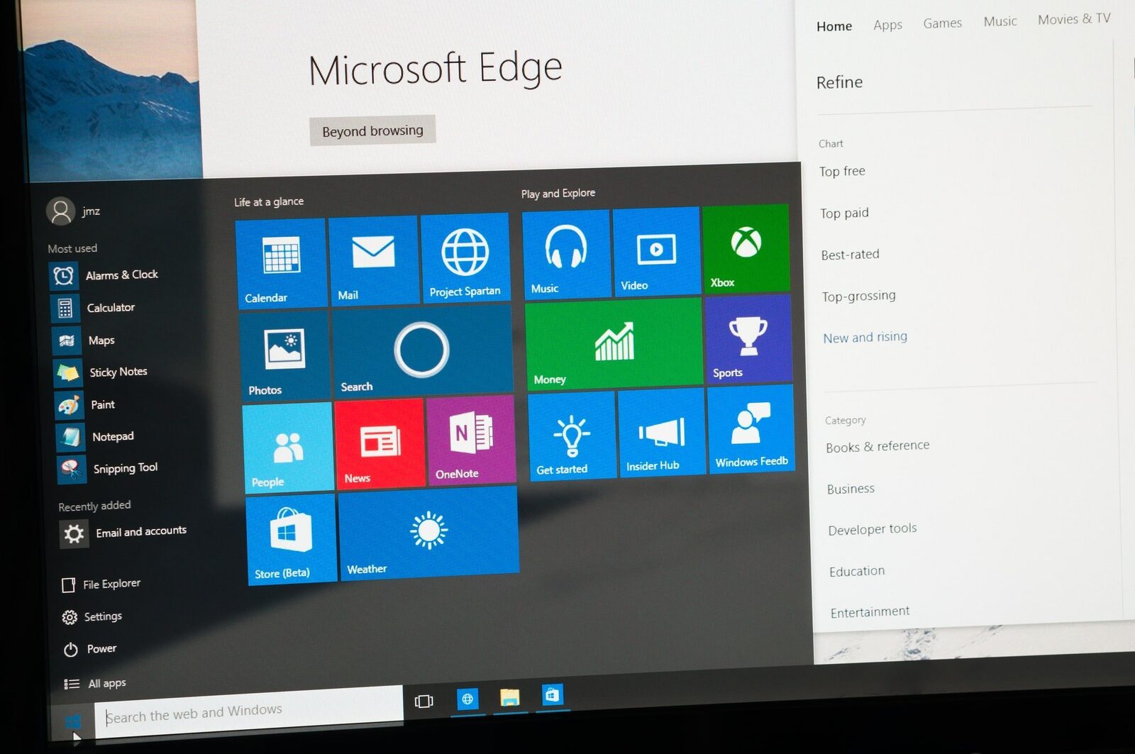 [ad_1] De aproape două luni, suportul tehnic pentru mai multe versiuni ale sistemului de operare Windows 10 a fost definitivat, în timp ce utilizatorii continuă să prefere păstrarea versiunii existente