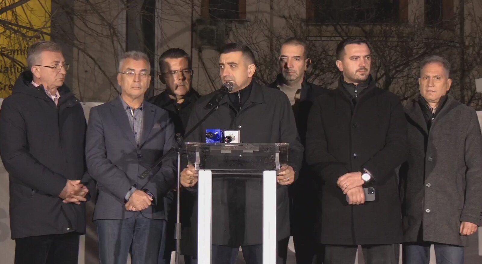 George Simion disputes media și îi califică drept „agenți electorali” când este întrebat despre titlul de locotenent-colonel al Ancăi Alexandrescu: „Informație depășită”