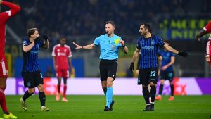 Chivu a evitat comentariile după înfrângerea cu Liverpool, însă jucătorii au reacționat: “Fantomă! Niciodată penalty!”