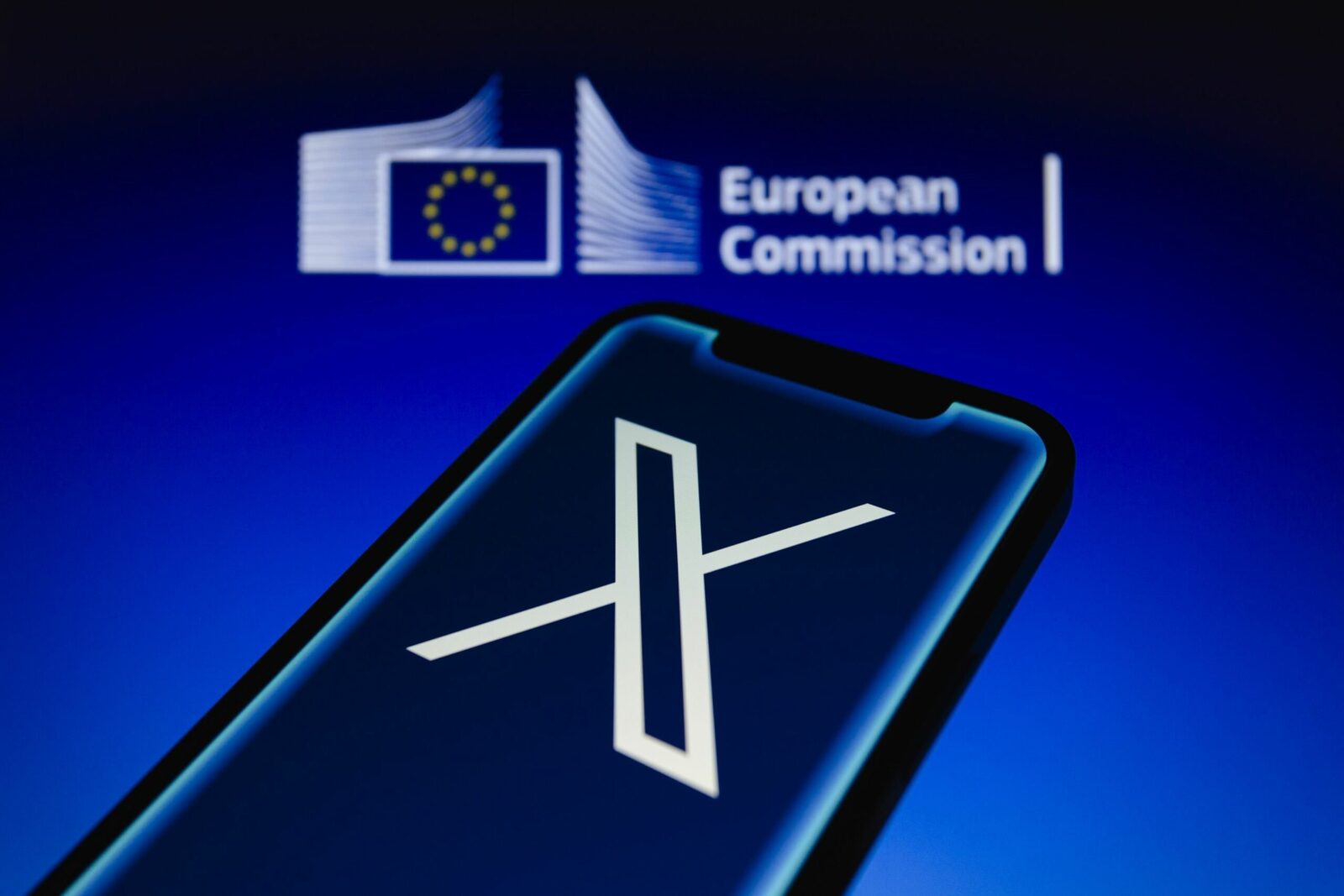 [ad_1] Comisia Europeană a sancționat platforma de socializare X, deținută de Elon Musk, cu o amendă de 120 de milioane de euro pentru încălcări ale Legii serviciilor digitale (DSA), precum și pentru probleme legate de transparență