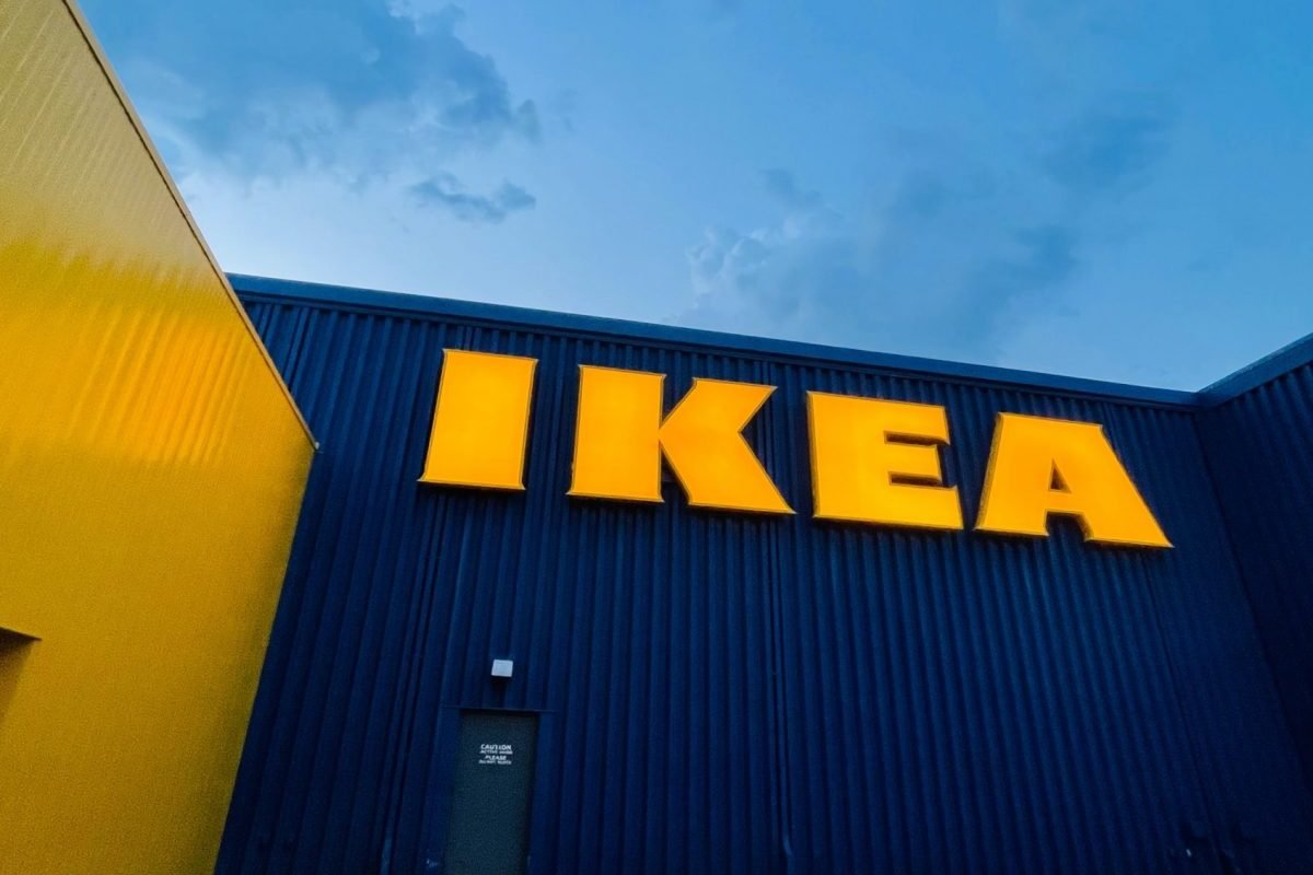 Protest la Ikea în Italia: „Cu 1.000 de euro nu poți să supraviețuiești” / „În ultimul an, angajații au generat venituri de 98 de milioane de euro pentru companie”