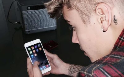 justin-bieber-apple.jpg