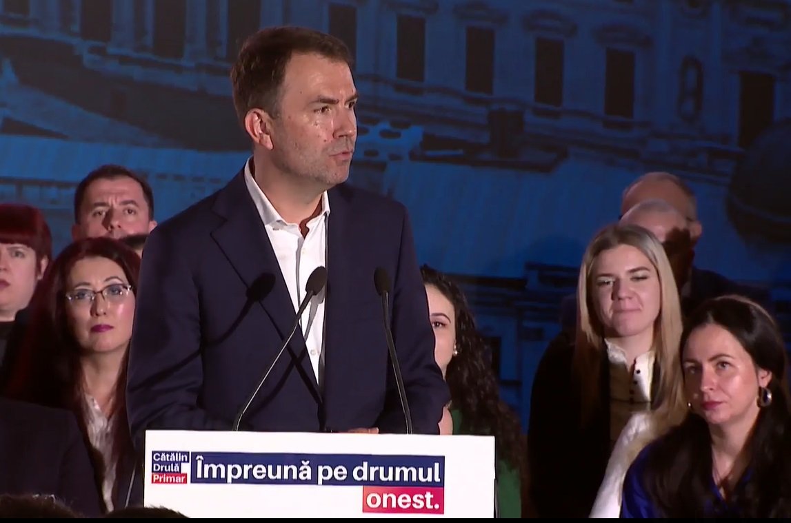 Imagini live: Primele reacții ale lui Cătălin Drulă după exit-poll – candidatul USR se află pe poziția a patra în cursa pentru București, în timp ce îl încurajează pe Ciprian pentru reforme și afirmă că USR va colabora pentru propunerile benefice orașului