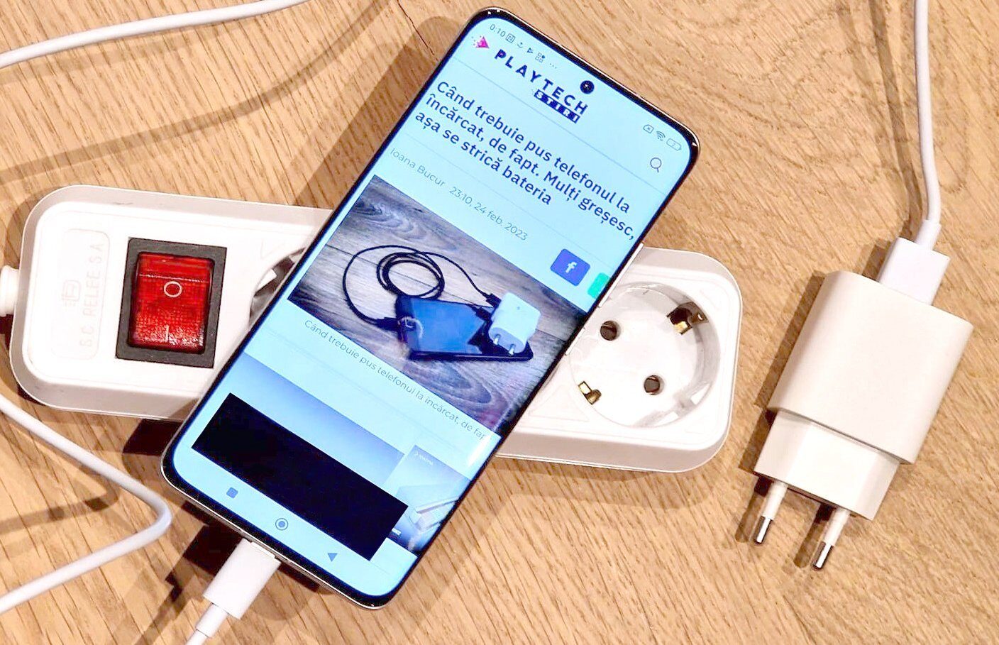 [ad_1] Lăsarea încărcătoarelor de telefon permanent în priză reprezintă o problemă mereu actuală, cu implicații legate de consumul de energie, siguranța casei și uzura dispozitivelor