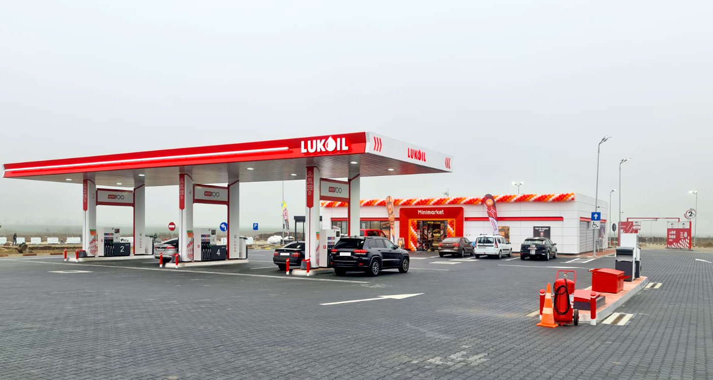 Ministrul de Externe comentează decizia SUA de extindere a derogării pentru stațiile Lukoil din afara Rusiei: benzinăriile pot opera legal, plăti salarii și achiziționa stocuri până în aprilie 2026, iar vânzarea sau lichidarea operațiunilor sunt explicit permise