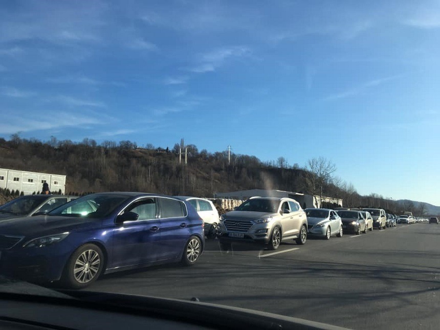 masini-valea-prahovei-aglomeratie-trafic-sursa-foto-facebook-cristi-dumitriu.jpg