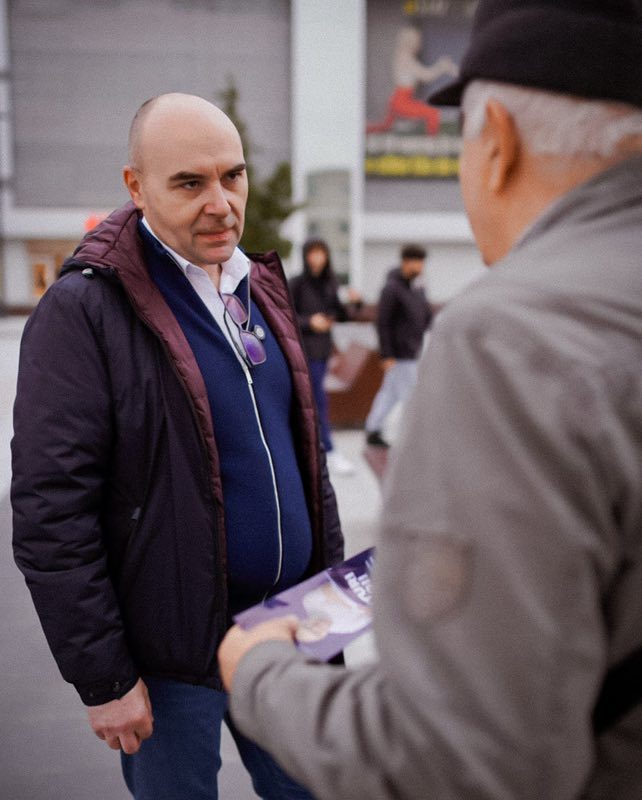 Mihai Răzvan Moraru, susținut de partidele PNL și USR pentru Consiliul Județean Buzău, promite modernizarea infrastructurii și îmbunătățirea serviciilor medicale pentru viitorul localității