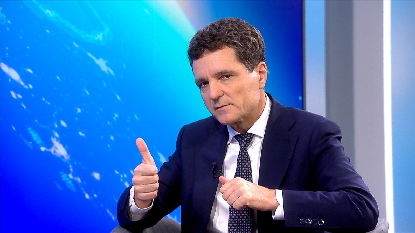 Tensiunile și crimele comise de tineri au fost din nou în centrul atenției opiniei publice, după ce președintele României, Nicușor Dan, a abordat cazul unei crime plănuită de trei adolescenți din județul Timiș
