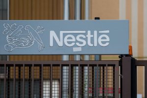 Nestlé a acționat rapid în 112 țări, realizând performanțe remarcabile