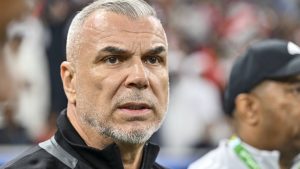 Olăroiu câștigă medalia de bronz! Decizie surprinzătoare a FIFA după abandonarea finalei.