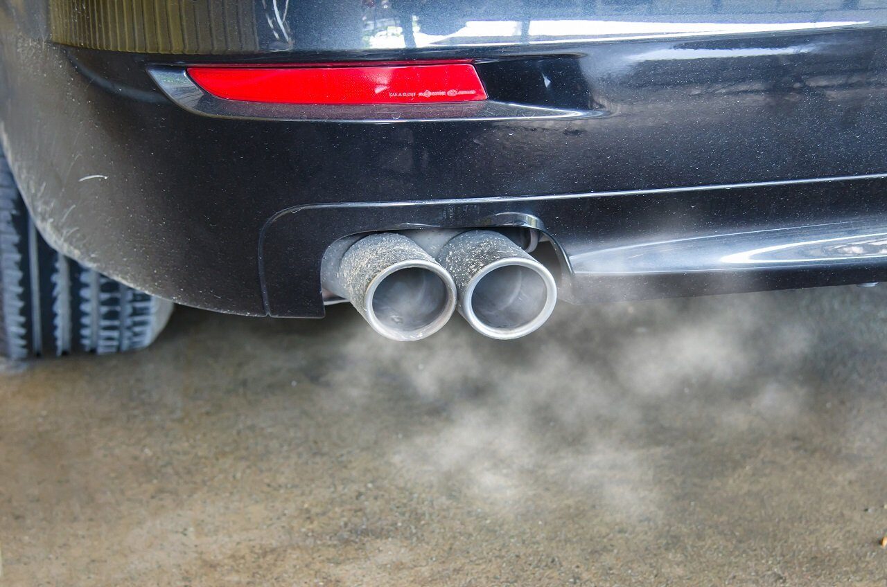 Guvernul explică noile impozite auto: mașinile hibrid trebuie să emită sub 50 g CO₂