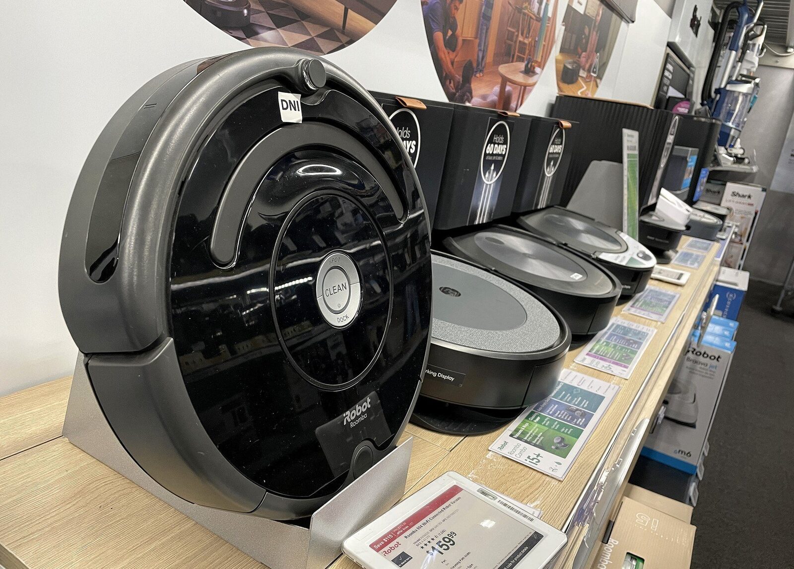 [ad_1] Compania americană iRobot, cunoscută pentru aspiratoarele robotizate Roomba, se află într-un proces de restructurare financiară, optând pentru protecția sub Capitolul 11 al Codului Falimentului din SUA