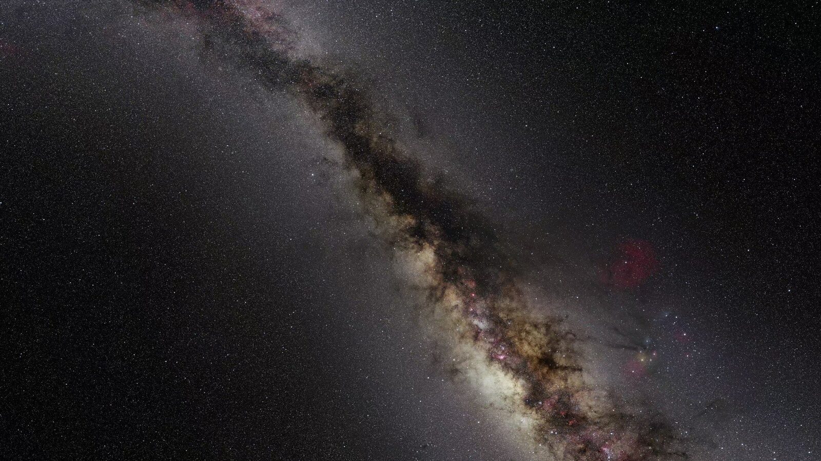 [ad_1] Un satelit franco-chinez a detectat un semnal cosmic extrem de vechi, de aproximativ 13 miliarde de ani