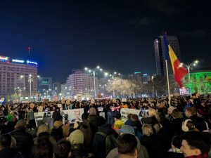 VIDEO | A patra zi a demonstrațiilor pentru justiție: „Nicușoare, nu mai sta pe margine, apără sistemul judiciar”