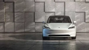 Tesla Model 3 Standard în Europa: cost, echipamente și autonomie