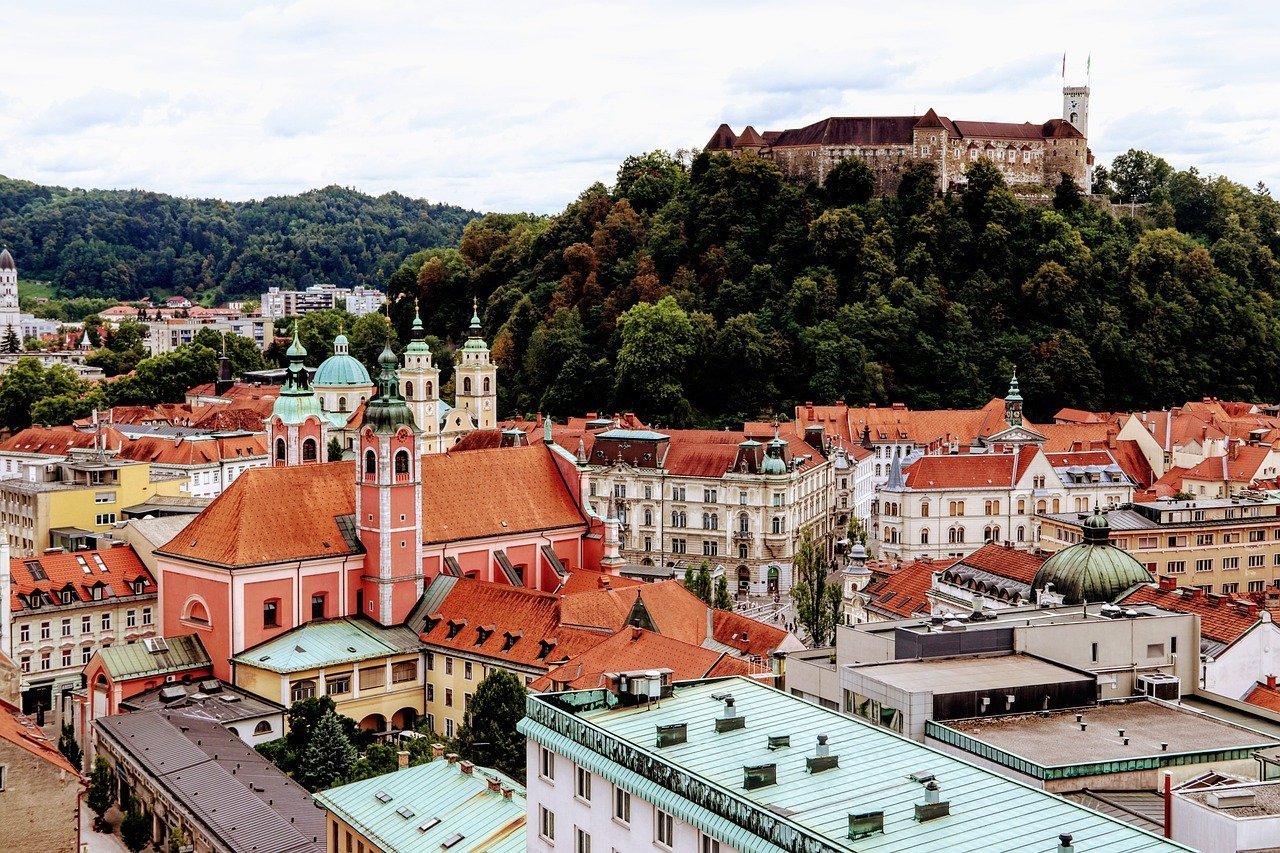 Ministerul Afacerilor Externe emite o avertizare de călătorie pentru Slovenia: controale la frontierele terestre cu Ungaria și Croația until 21 iunie 2026