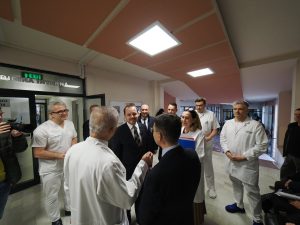 Spitalul Municipal Cluj oferă chirurgie robotică, fiind printre puținele din publicul românesc