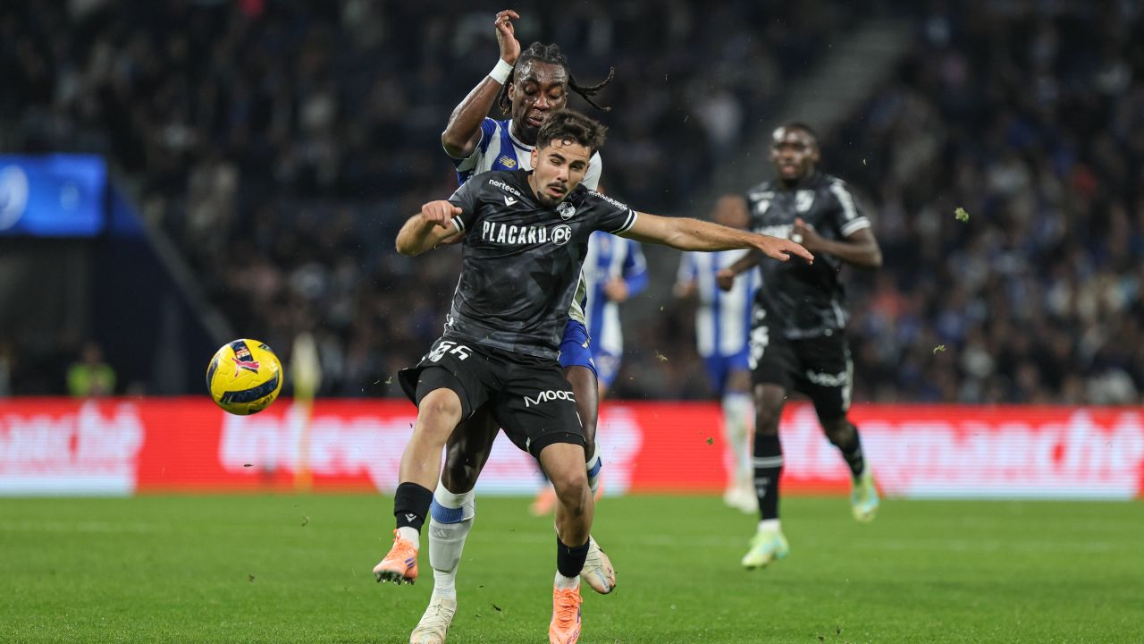 Tony Strata, românul care a înfruntat destinul pe stadionul „Dragao”, a învins FC Porto și s-a calificat în semifinale!