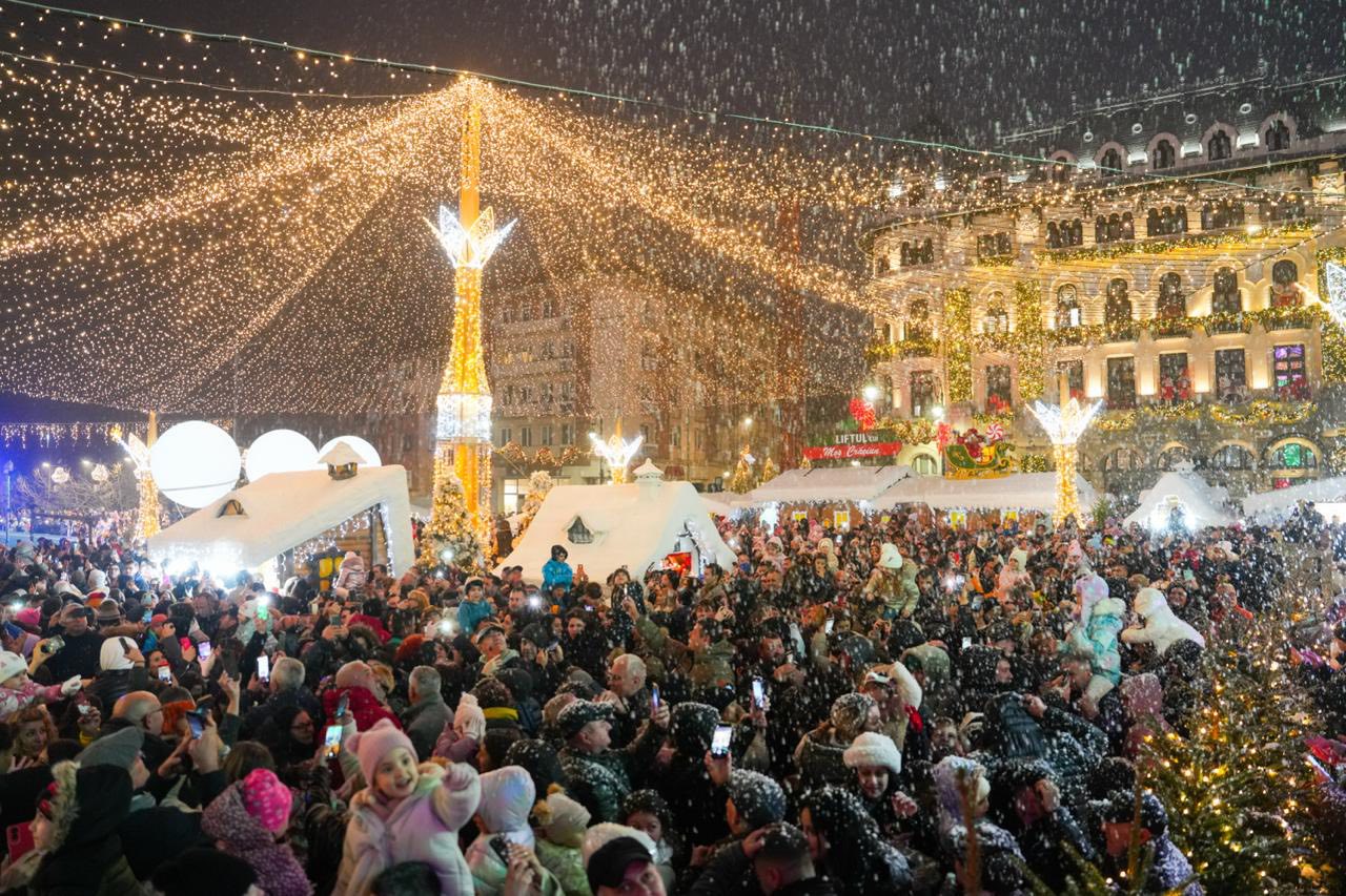 Craiova extinde magia sărbătorilor: Târgul de Crăciun va fi disponibil până la 11 ianuarie 2026 Primăria Craiova a anunțat oficial, luni, prelungirea duratei Târgului de Crăciun, un eveniment care a devenit de-a lungul anilor o emblemă a sezonului festiv din oraș