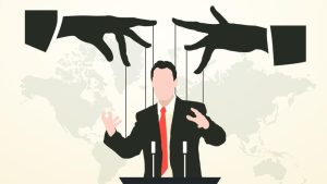 Teorii conspiraționiste ciudate din 2025: dezinformare, teamă și algoritmi controlatori