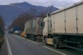 valea-oltului-camioane-trafic-masini.jpg