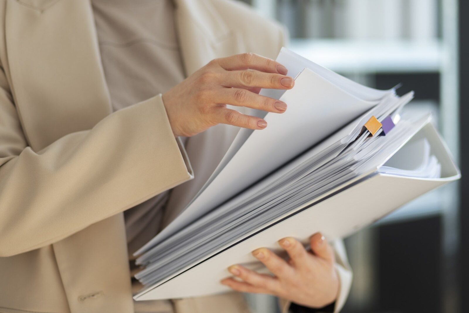 Numirea noilor conducători în inspectorate și concursurile pentru directori de școli, lăsate în suspensie din cauza demisiei ministrului Daniel David, fără un plan clar sau calendar stabilit