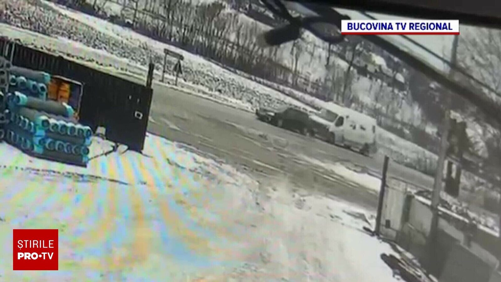 Accident rutier grav pe Drumul European 85: doi răniți Un accident rutier grav a avut loc pe Drumul European 85, în județul Suceava, soldându-se cu doi răniți