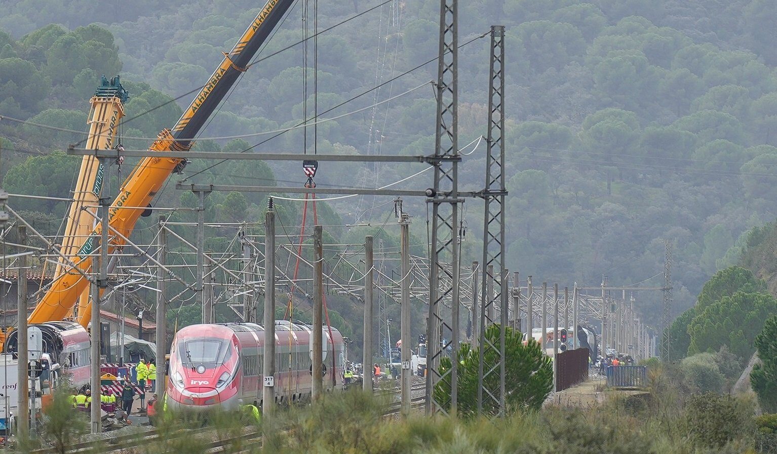 Greva națională a mecanicilor de tren din Spania, vehiculată de cel mai mare sindicat al acestora, a intrat în a treia zi, într-un context de tensiune crescută între autorități și muncitori