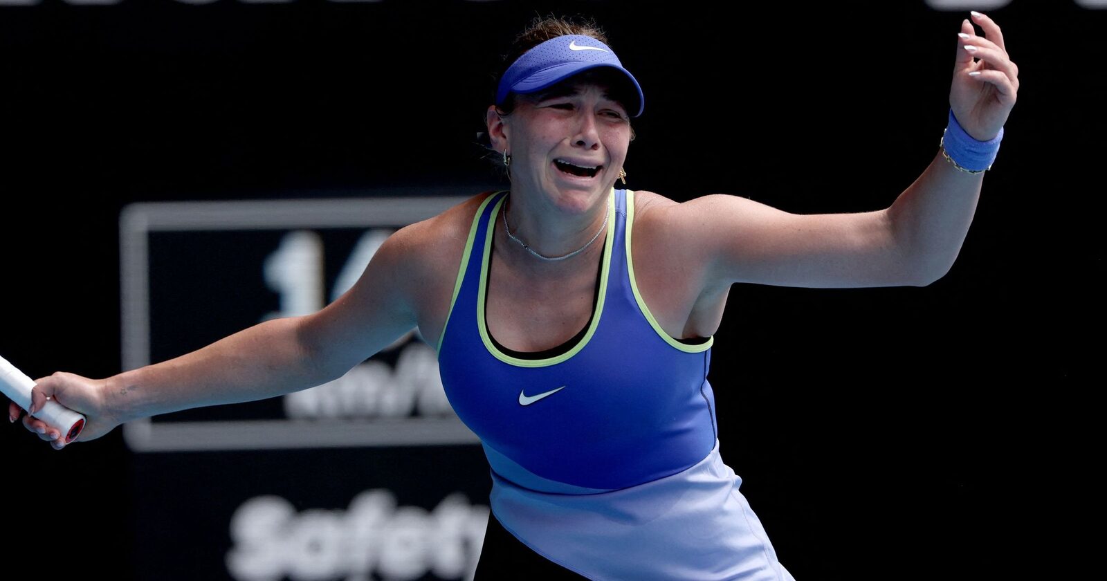 Jessica Pegula avansează în semifinalele Australian Open, eliminând-o pe Amanda Anisimova Jessica Pegula a obținut o victorie convingătoare în sferturile de finală ale Australian Open 2026, învingând-o pe Amanda Anisimova cu 6-2, 7-6