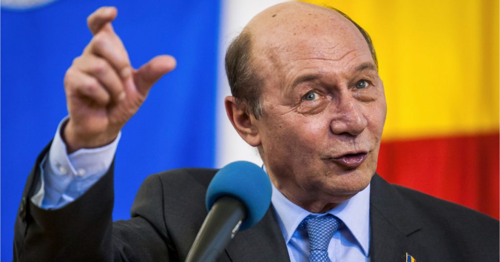 Traian Băsescu spune că suma cu care a ieșit la pensie e „ridicolă”. Cât încasează acum fostul președinte: „S-a mărit brusc”