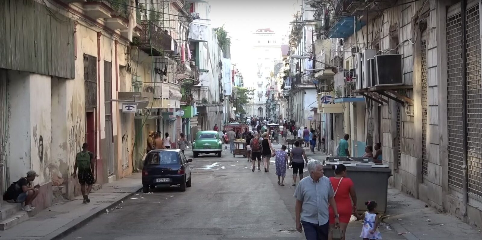 SUA clarifică: Petrolul rusesc, în continuare interzis pentru Cuba și Coreea de Nord Guvernul Statelor Unite a reafirmat, joi, că relaxarea sancțiunilor impuse petrolului rusesc nu permite livrările către Cuba sau Coreea de Nord