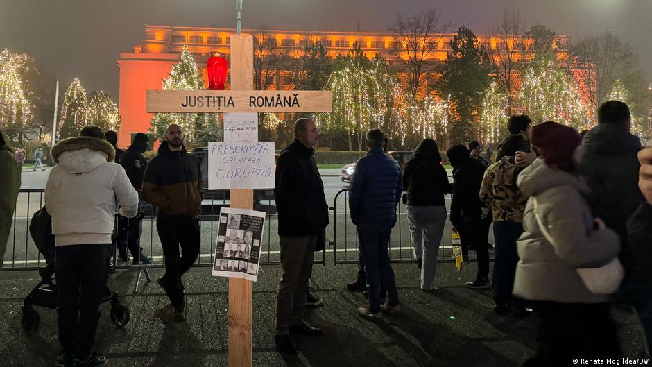 cine și de ce vrea să elimine un judecător CCR?