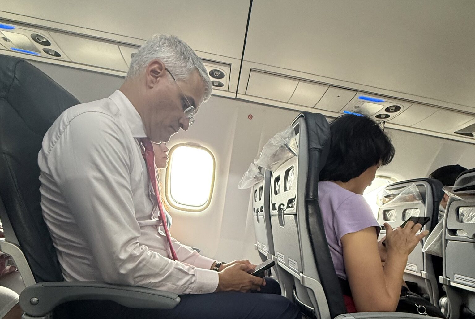 Transparență totală pentru deplasările externe ale miniștrilor: Guvernul Pîslaru deschide lista cheltuielilor din ultimii cinci ani Decizia unui ministru al Investițiilor și Proiectelor Europene de a publica public toate cheltuielile legate de deplasările externe marchează un moment important în politica de transparență a guvernului actual