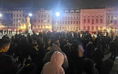 Fanii lui Fenerbahce s-au strâns în Centrul Vechi din București! Imagini în timp real de la reporterii GSP