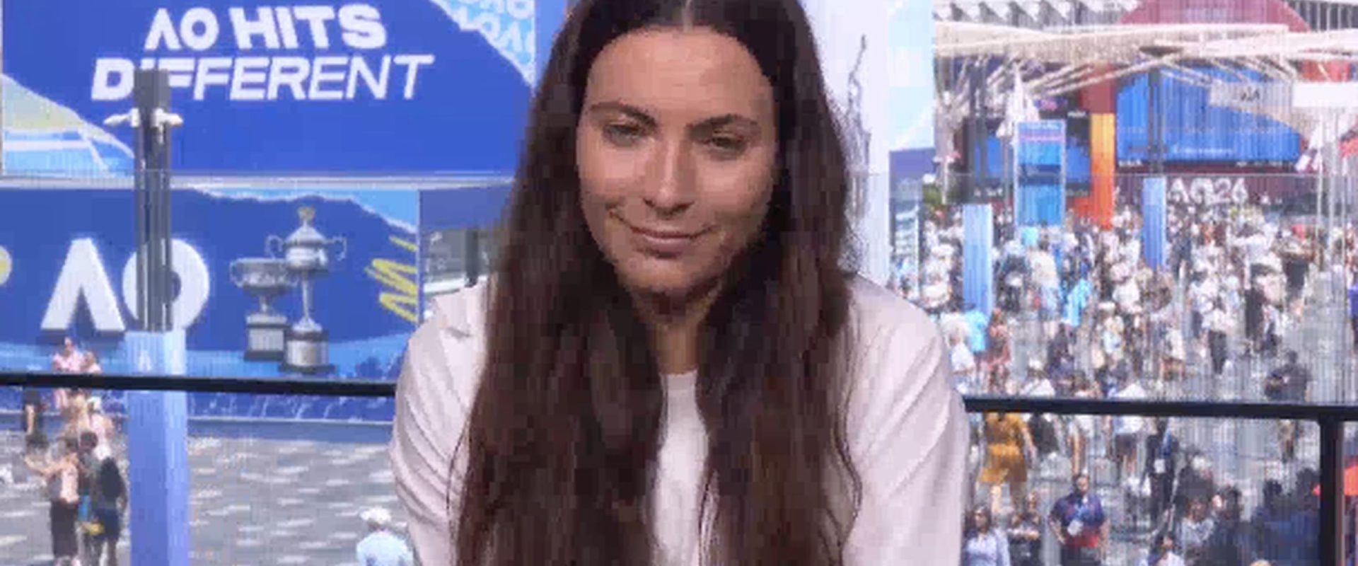 Gabriela Ruse a avut "două adversare" în primul tur la Australian Open! "Nu-i ușor să începi un Grand Slam așa"