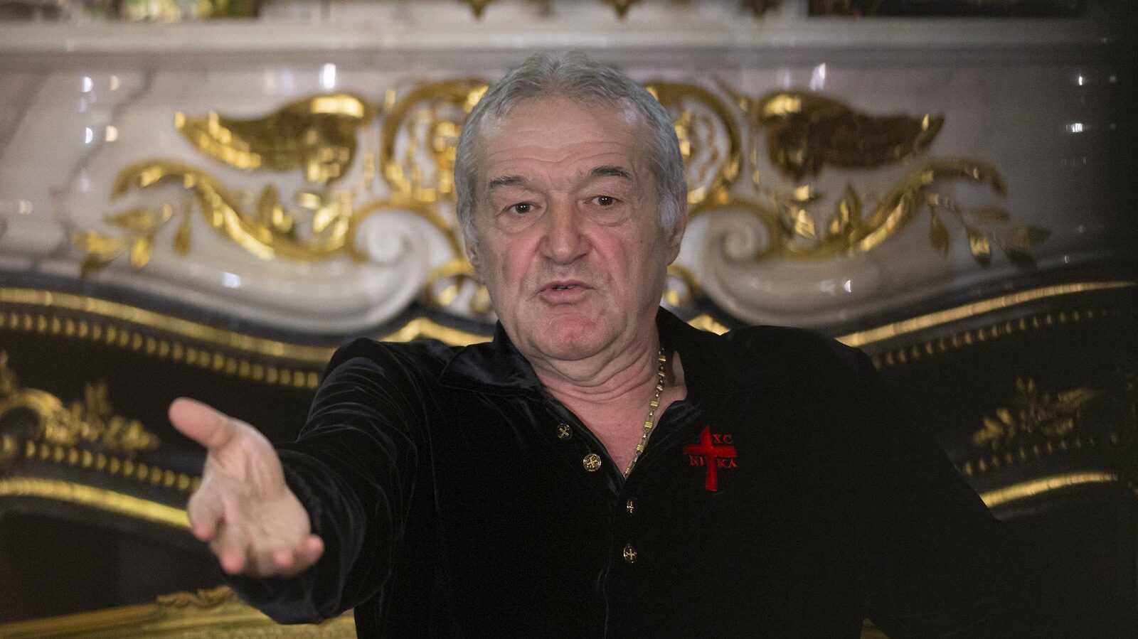 Gigi Becali, câștig de 10.000.000 de euro după FCSB – Fenerbahce Campioana României, FCSB, s-a oprit în faza grupelor Europa League, dar Gigi Becali a reușit să își umple conturile bancare cu suma impresionantă de 10.000.000 de euro