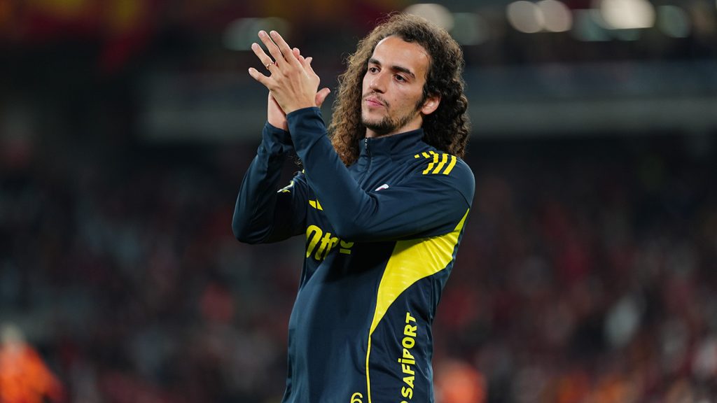 Matteo Guendouzi ayağının tozuyla sahada