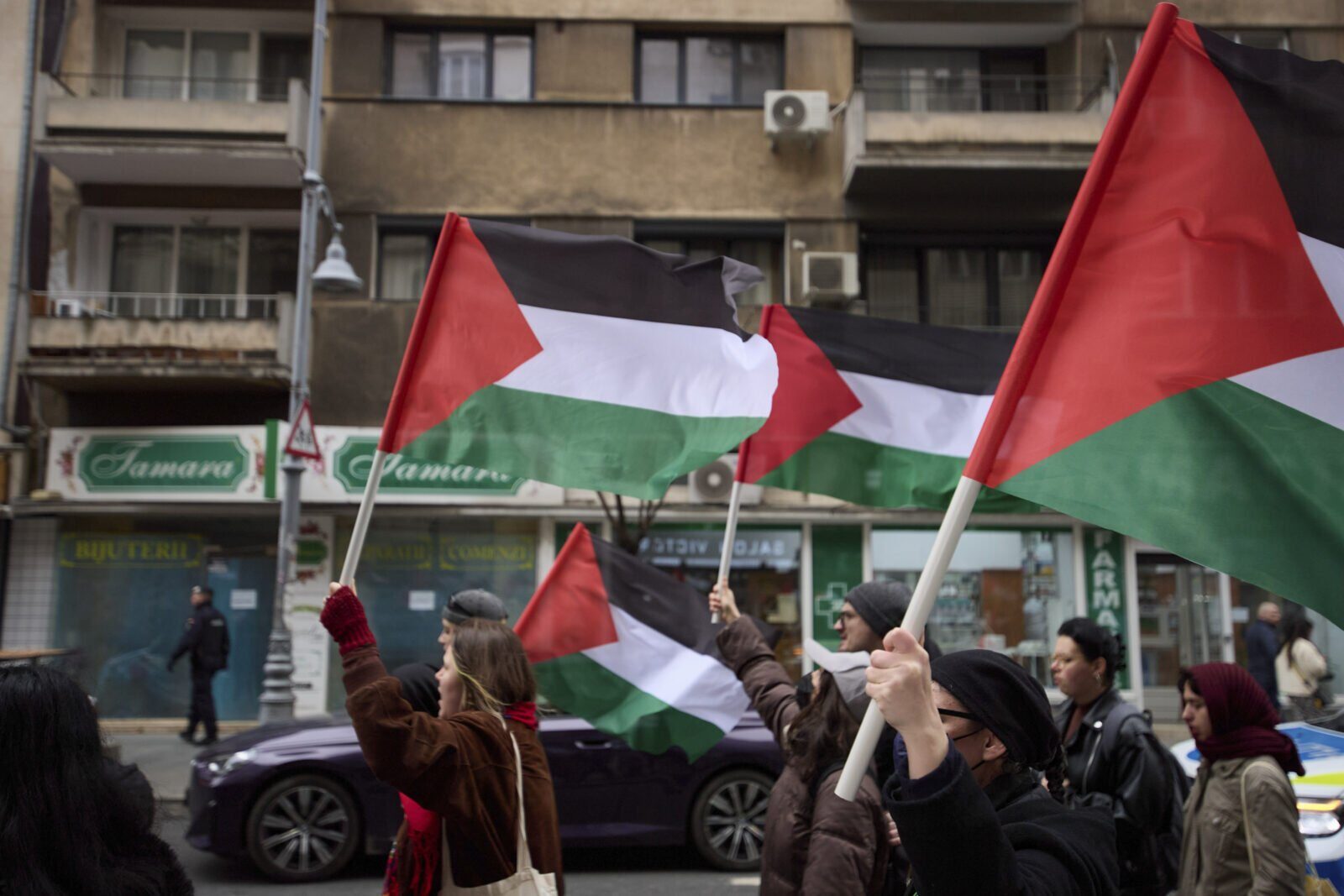Mai multe familii palestiniene refugiate în București, afectate de războiul izbucnit între Israel și Palestina, au nevoie disperată de sprijin din partea comunității locale