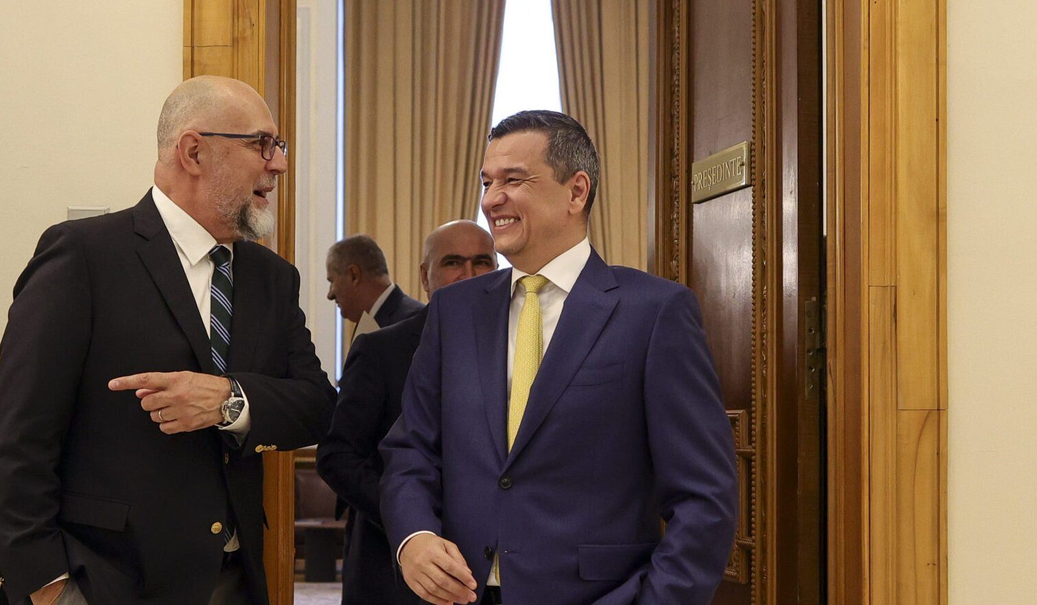 Liderii coaliției: Guvernul Bolojan își asumă reforma administrației și analizează fondurile pentru ajutoare social și de stat