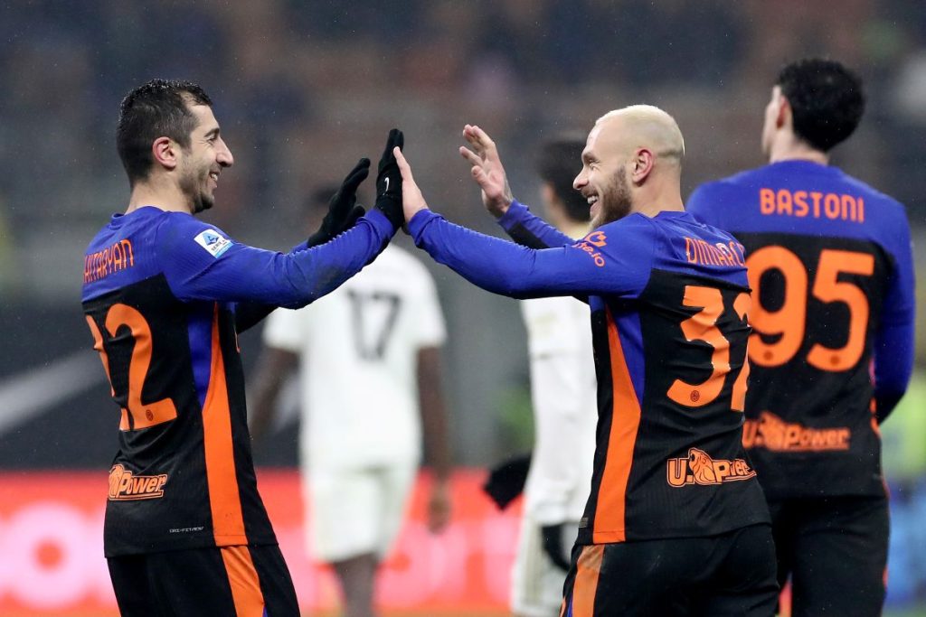 MILAN, ITALY - JANUARY 23: Henrikh Mkhitaryan of FC Internazionale Milano celebrates scoring his team