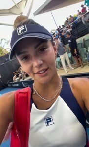 Victorie istorică pentru Jaqueline Cristian la Adelaide Jaqueline Cristian a obținut o victorie impresionantă în optimile turneului WTA Adelaide, învingând-o pe rusoaica Daria Kasatkina, scor 6-4, 6-3, într-un meci care a durat 1 oră și 31 de minute