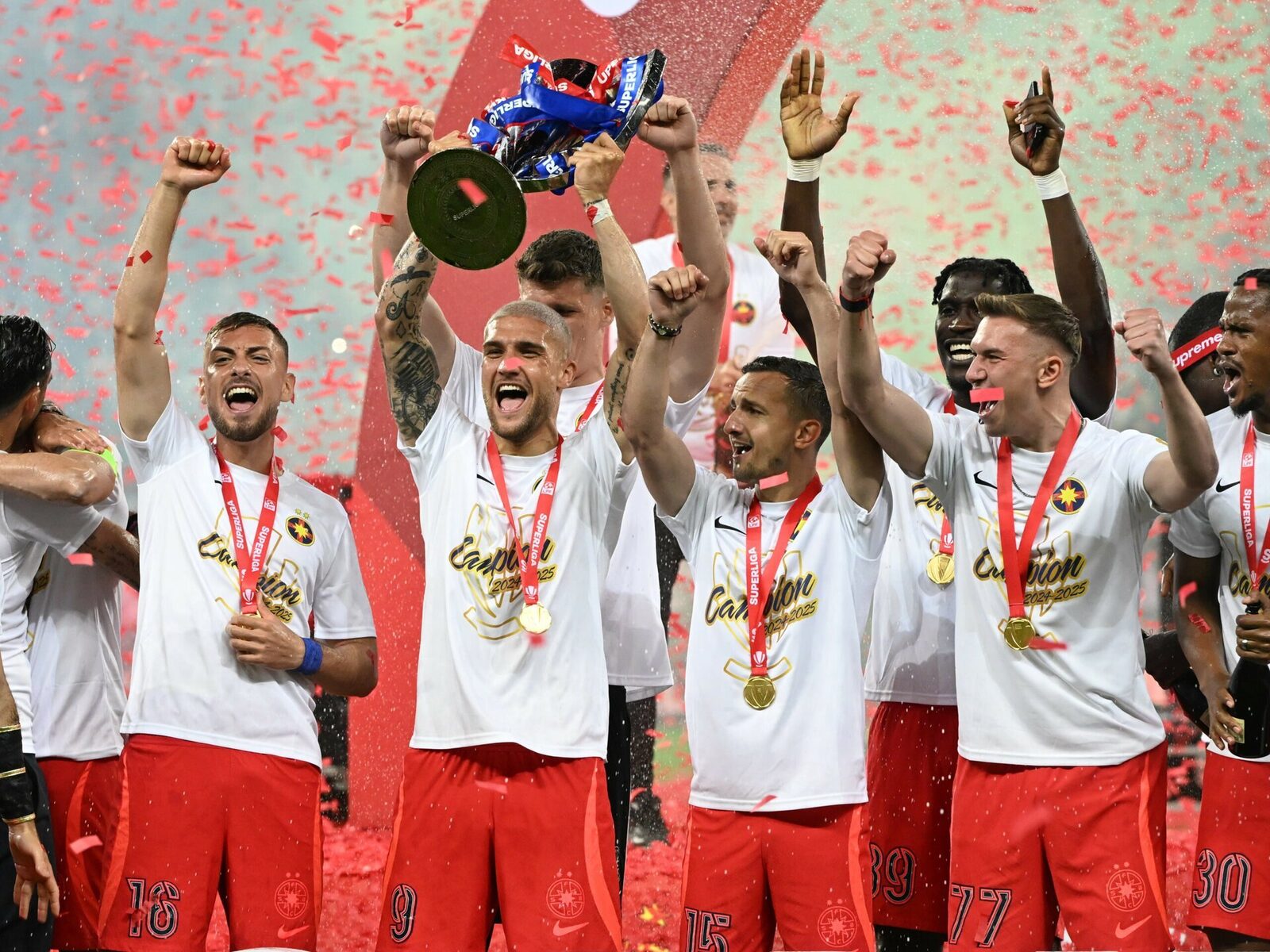 Fost jucător FCSB surprinde: refuză să plece de la echipa în criză!